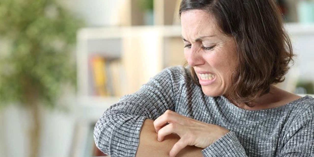 Зуд тела по ночам у 53-летней женщины оказался симптомом отказа печени