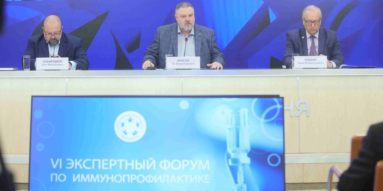 Эксперты призвали ускорить расширение национального календаря прививок и защитить детей от менингита