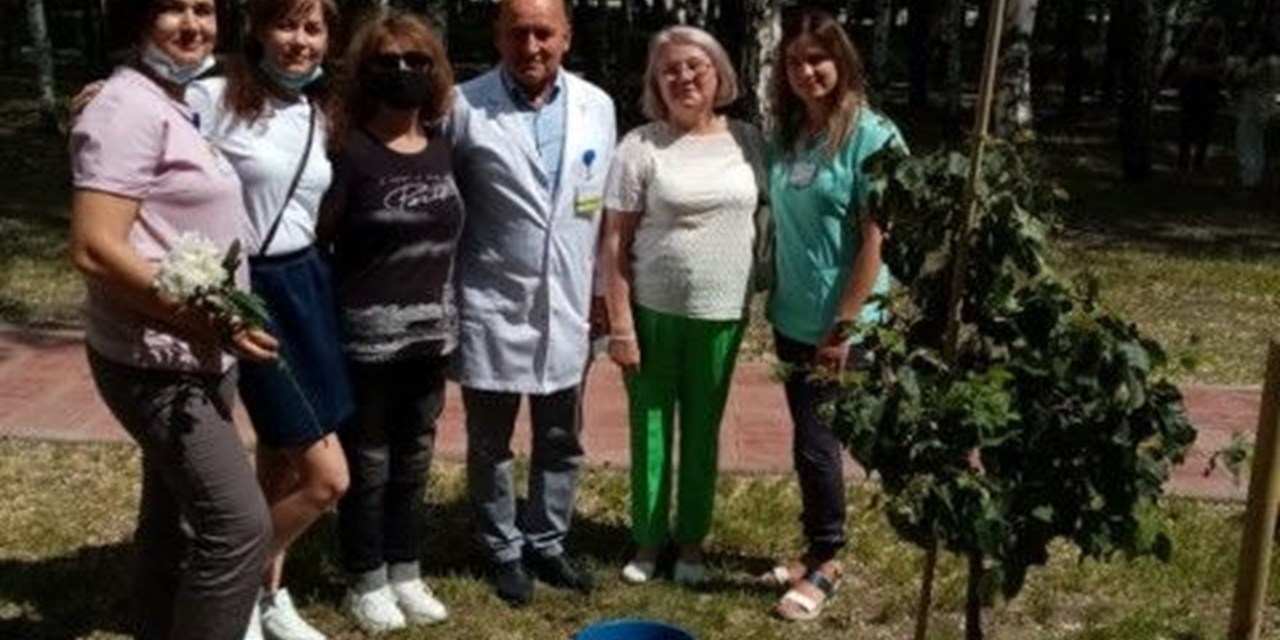 17.06.2021 В Новосибирске посадили Аллею в честь тех, кто отдал другим почки