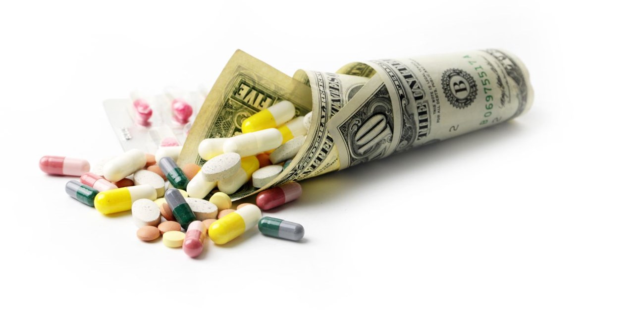 Аналитики сообщили о тренде к росту личных расходов граждан на лекарства и медицинскую помощь