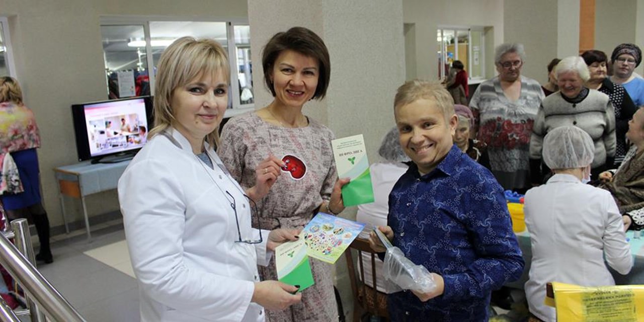 Участницам праздничного концерта в Кирове рассказали, как сохранить почки здоровыми